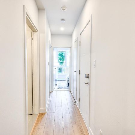 Beautiful & New! Renovated For Your Style Comfort Appartement Montréal Buitenkant foto