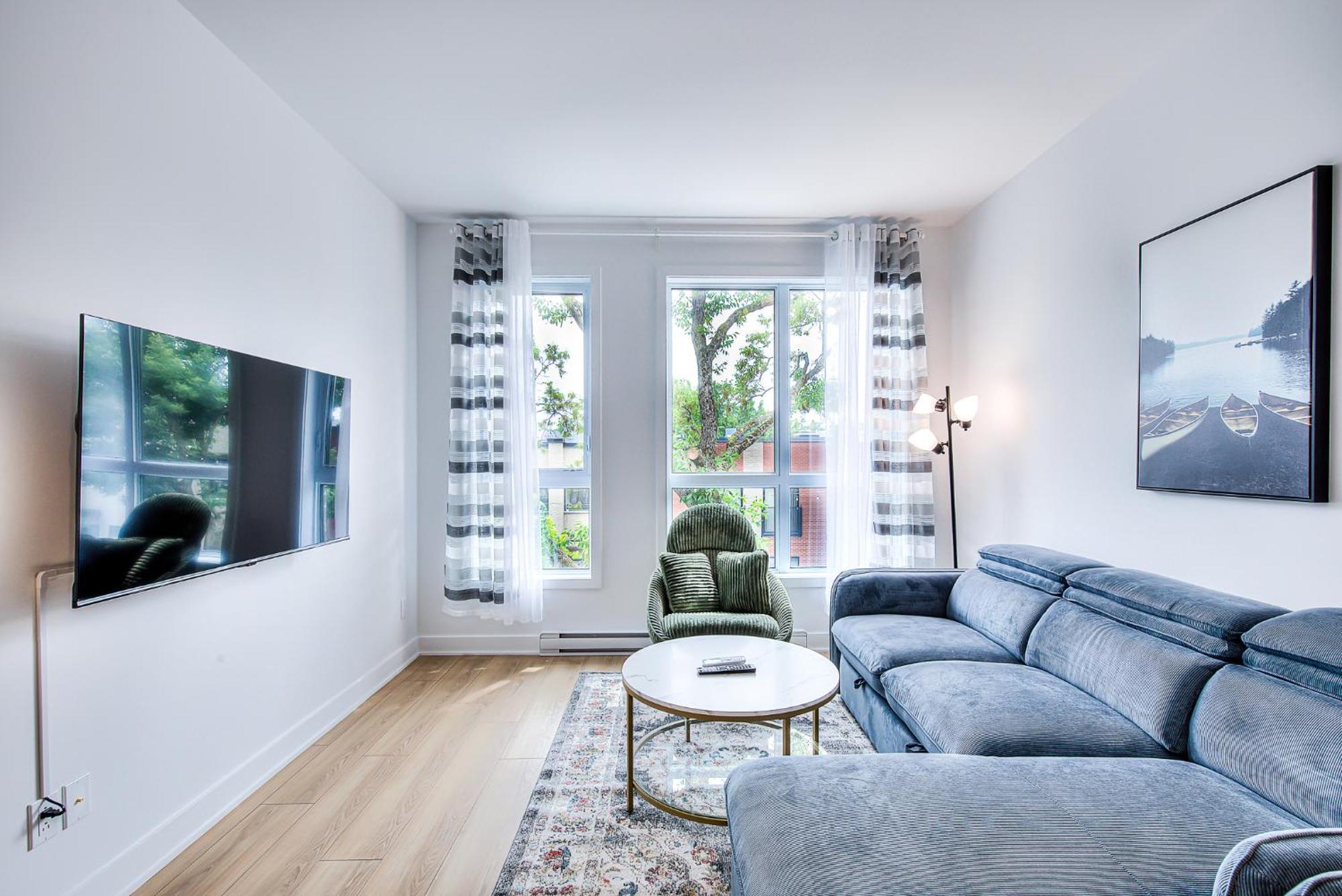 Beautiful & New! Renovated For Your Style Comfort Appartement Montréal Buitenkant foto